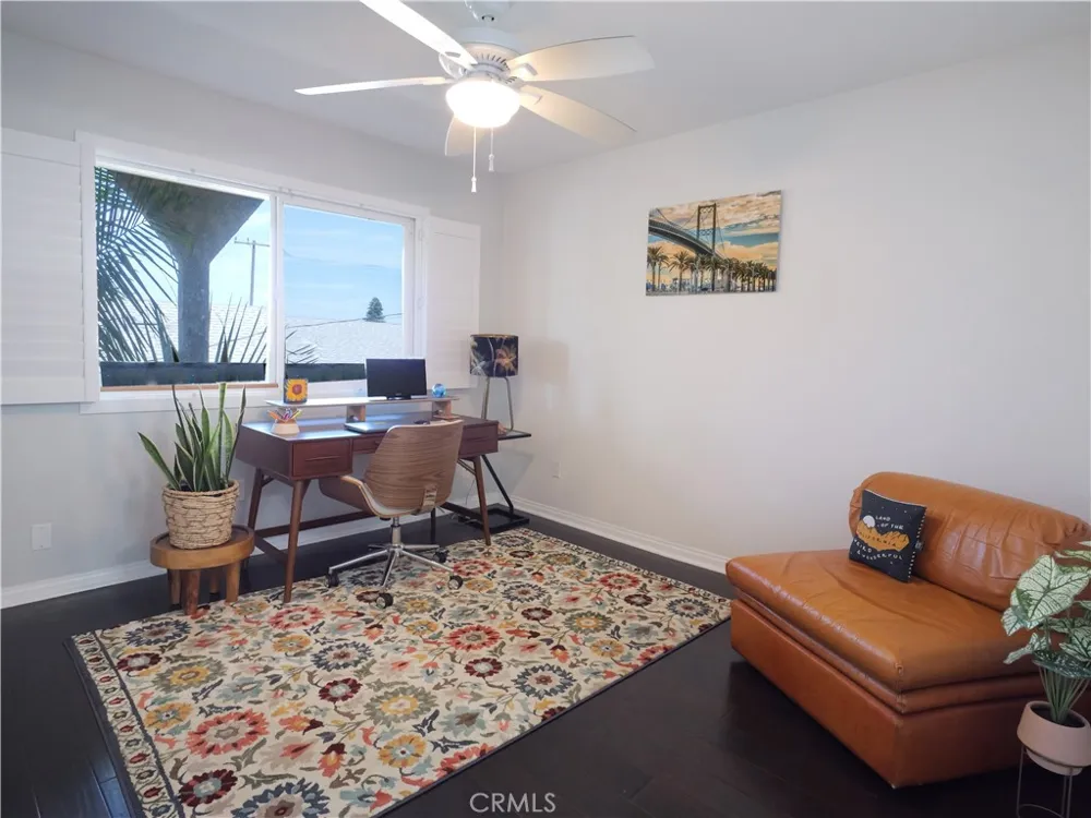 453 Almond Avenue #6 Long Beach, CA 90802