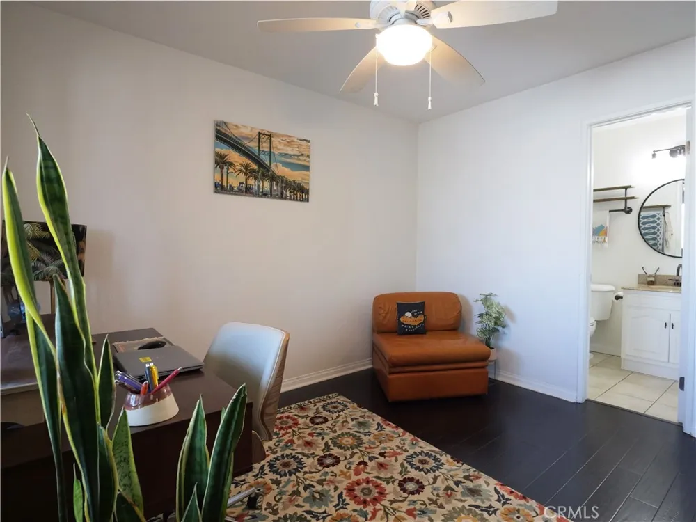 453 Almond Avenue #6 Long Beach, CA 90802