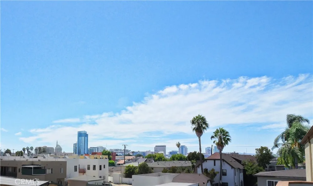 453 Almond Avenue #6 Long Beach, CA 90802