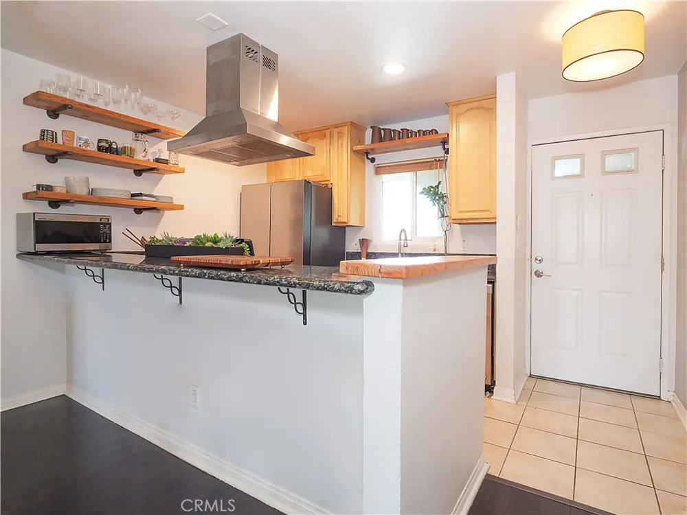 453 Almond Avenue #6 Long Beach, CA 90802