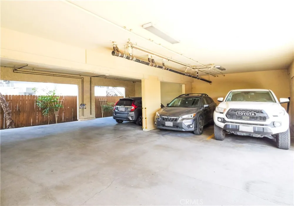 453 Almond Avenue #6 Long Beach, CA 90802
