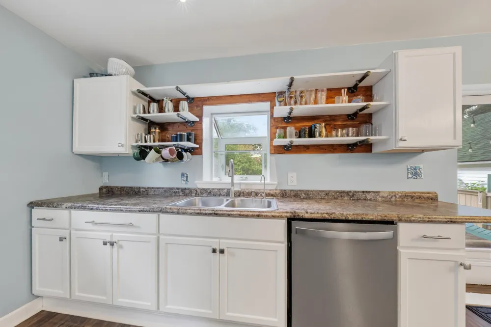 33 E 2nd Street Milan, MI 48160