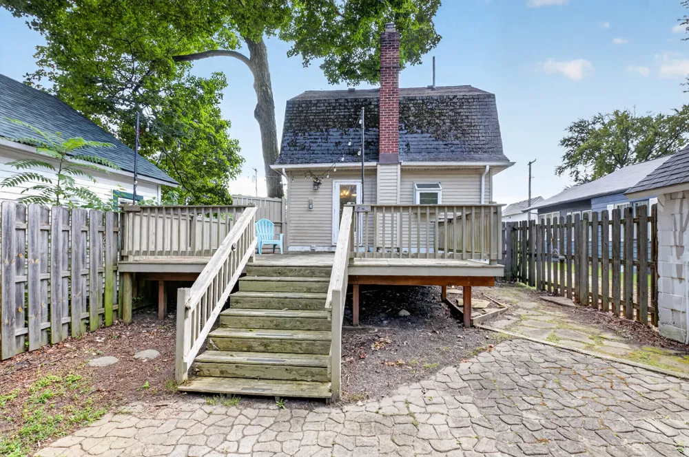 33 E 2nd Street Milan, MI 48160