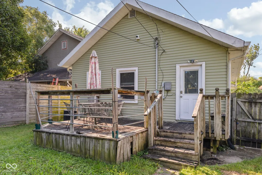 1212 E Bradbury Avenue Indianapolis, IN 46203