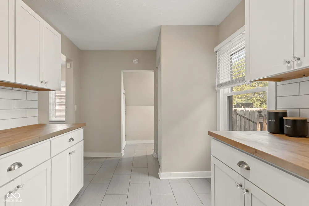 1212 E Bradbury Avenue Indianapolis, IN 46203