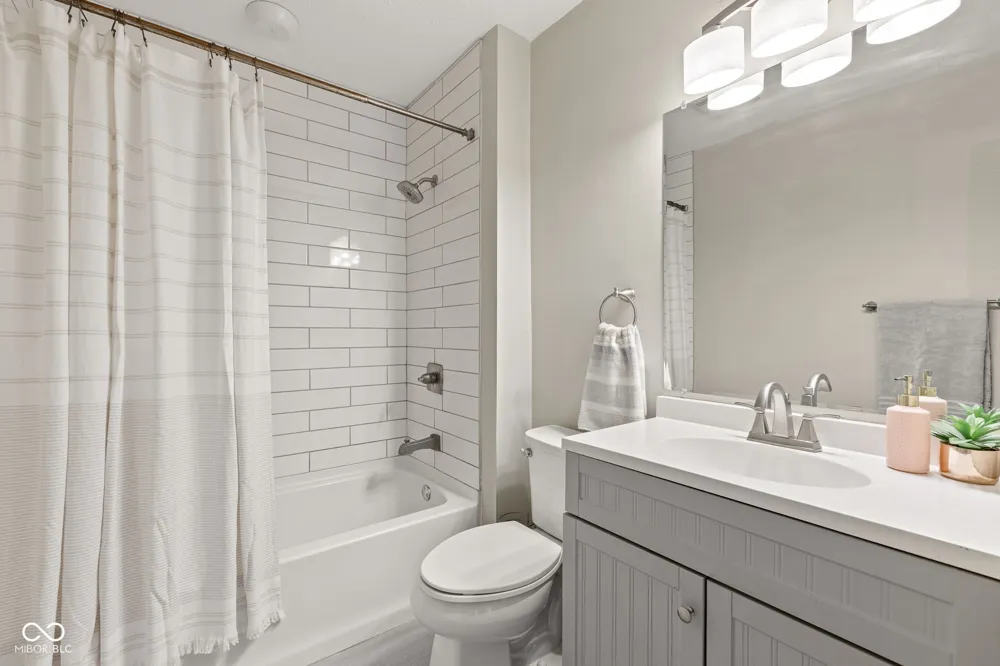 1212 E Bradbury Avenue Indianapolis, IN 46203