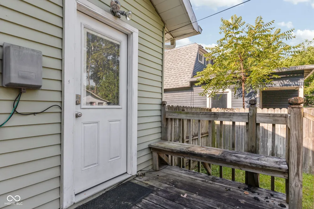 1212 E Bradbury Avenue Indianapolis, IN 46203