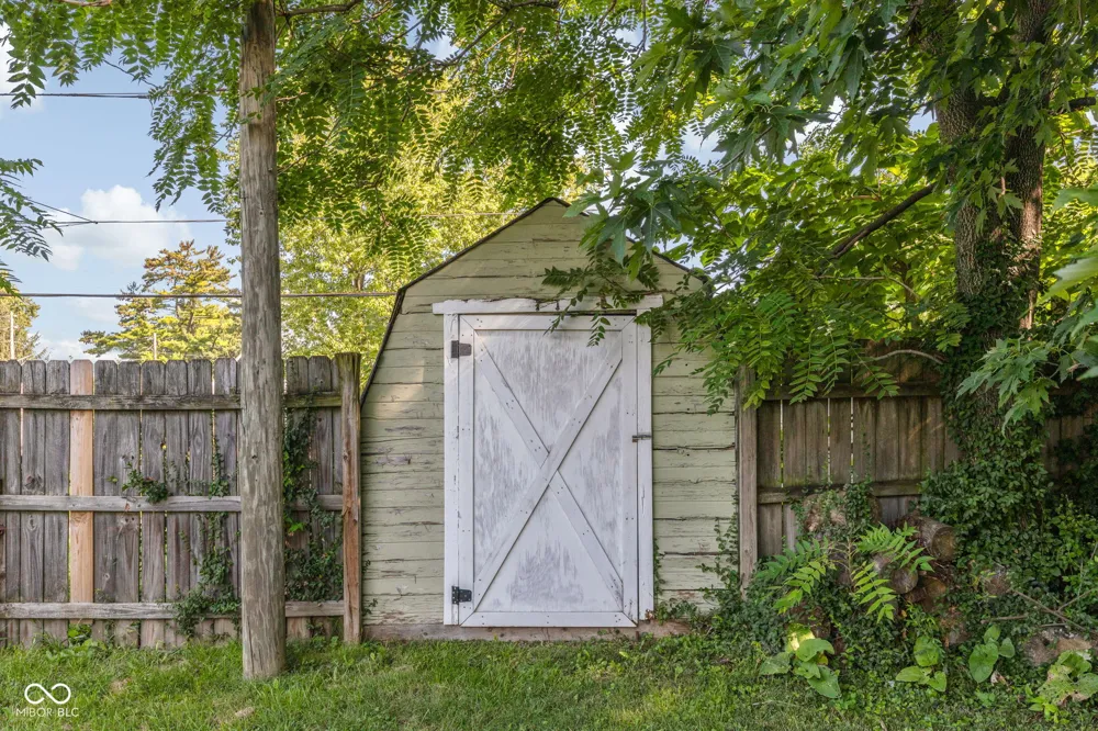 1212 E Bradbury Avenue Indianapolis, IN 46203