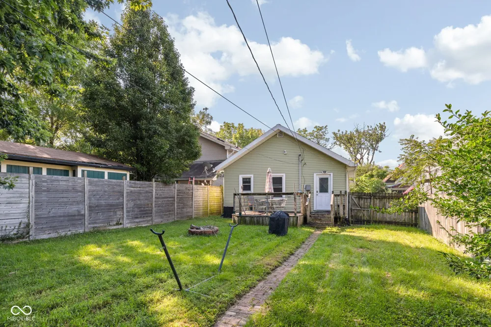 1212 E Bradbury Avenue Indianapolis, IN 46203