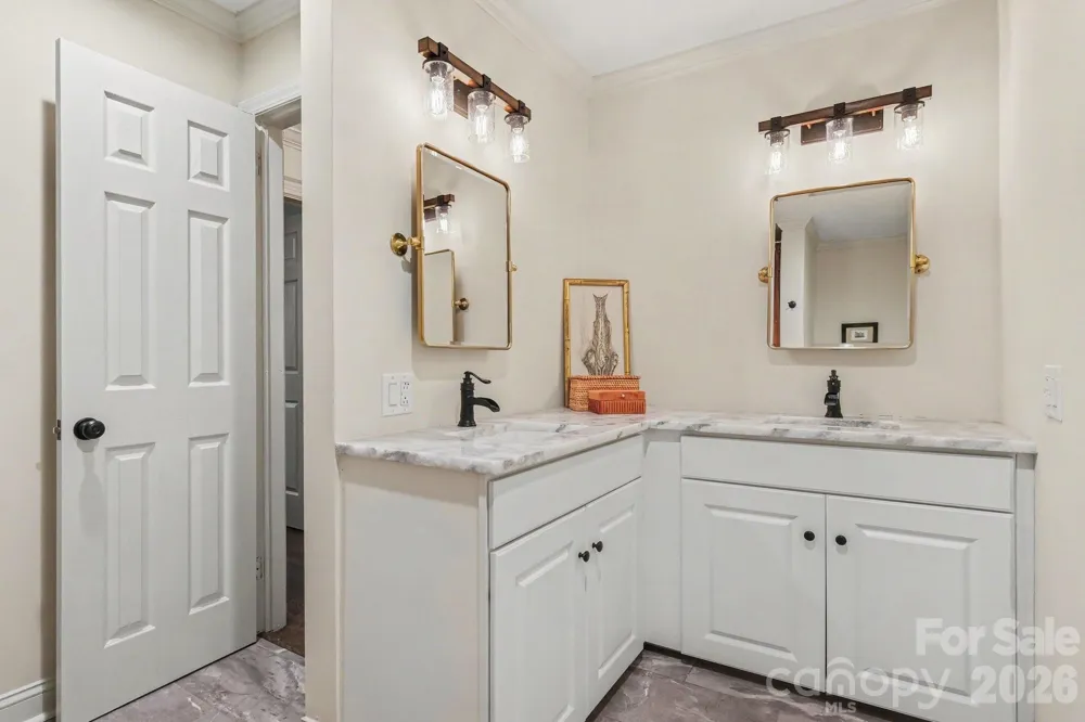 5332 Buena Vista Avenue Charlotte, NC 28205