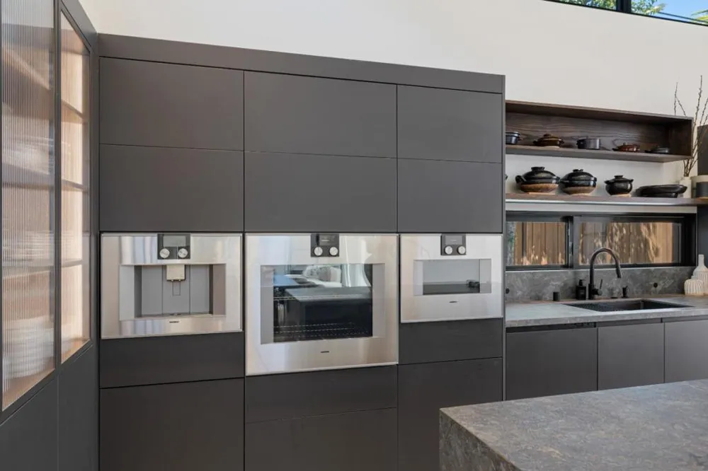 947 Colonial Lane Palo Alto, CA 94303