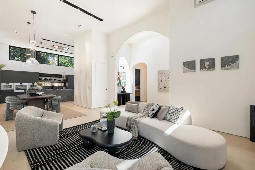 947 Colonial Lane Palo Alto, CA 94303