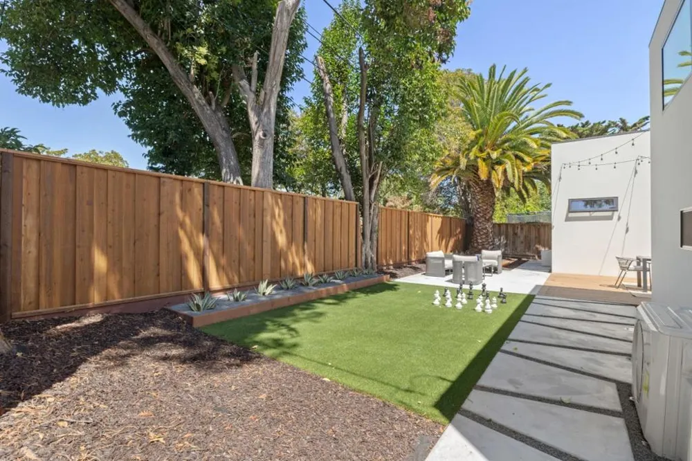 947 Colonial Lane Palo Alto, CA 94303