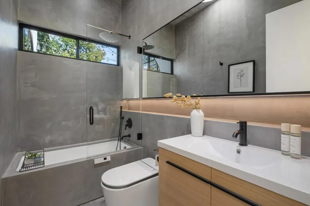 947 Colonial Lane Palo Alto, CA 94303