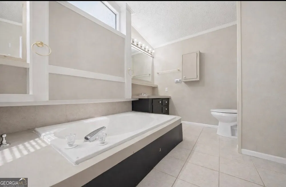 4273 CLARK CIR SE Acworth, GA 30102