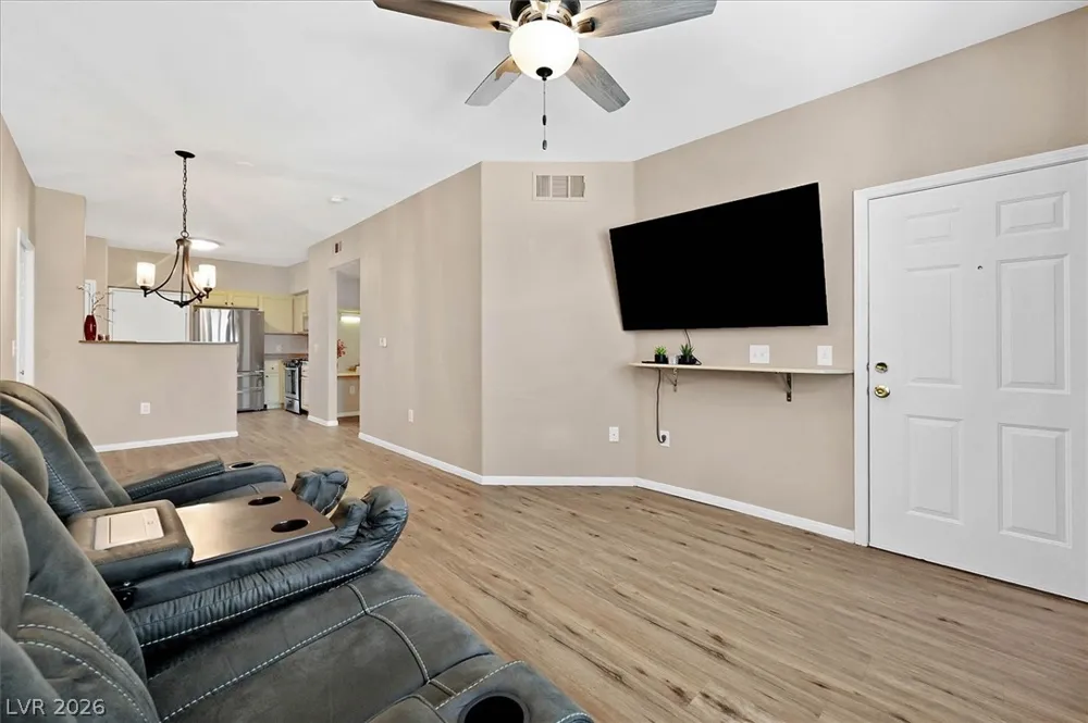 10550 W Alexander Road #1097 Las Vegas, NV 89129