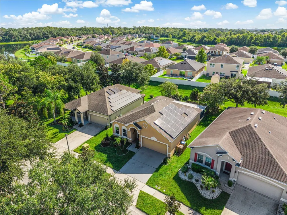 2843 JASPER RUN Kissimmee, FL 34758