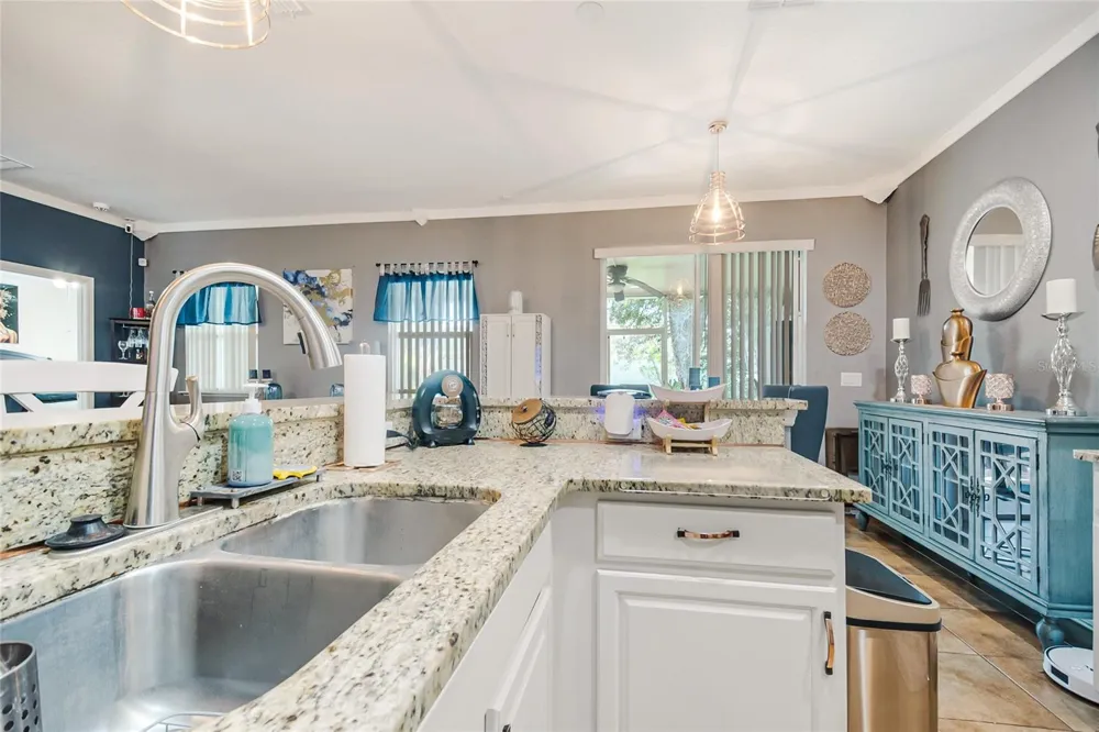 2843 JASPER RUN Kissimmee, FL 34758