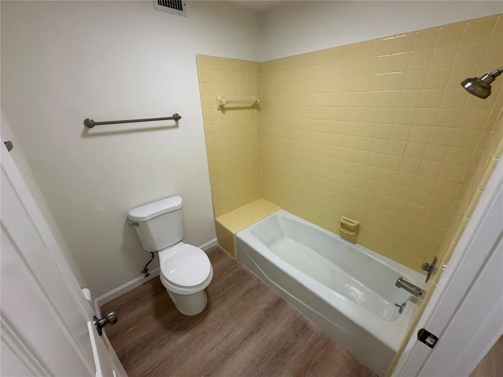 113 PINEHURST DRIVE #113 Bradenton, FL 34210