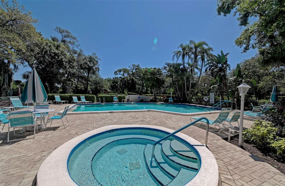 113 PINEHURST DRIVE #113 Bradenton, FL 34210