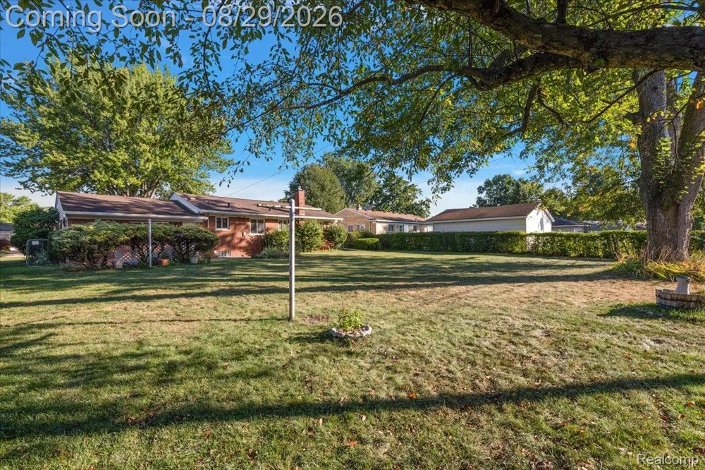 8860 Kidley Drive Sterling Heights City, MI 48314
