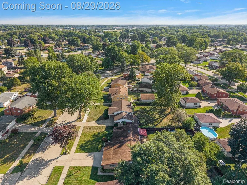 8860 Kidley Drive Sterling Heights City, MI 48314