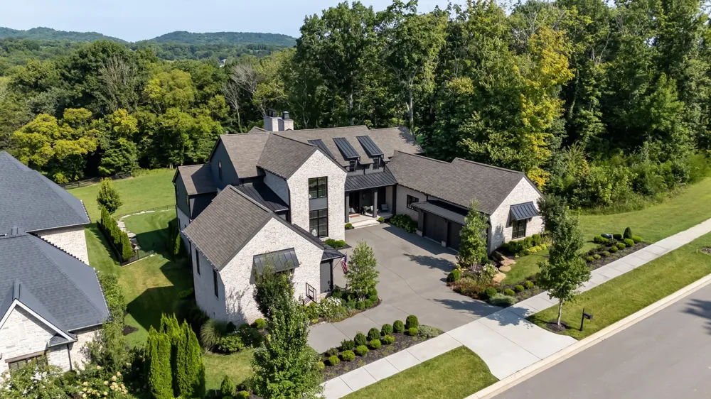 8190 Heirloom Blvd College Grove, TN 37046