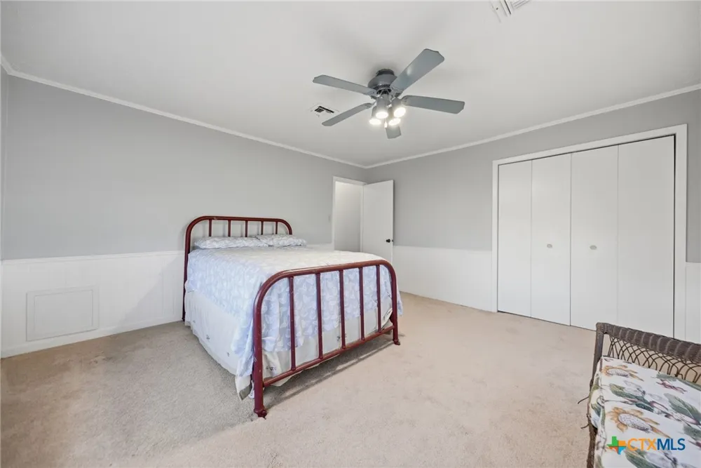 1134 State Higway 95 Shiner, TX 77984