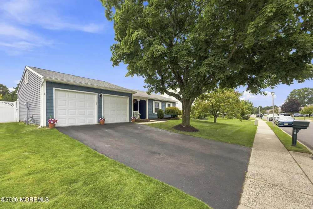 48 Markwood Drive Howell, NJ 07731