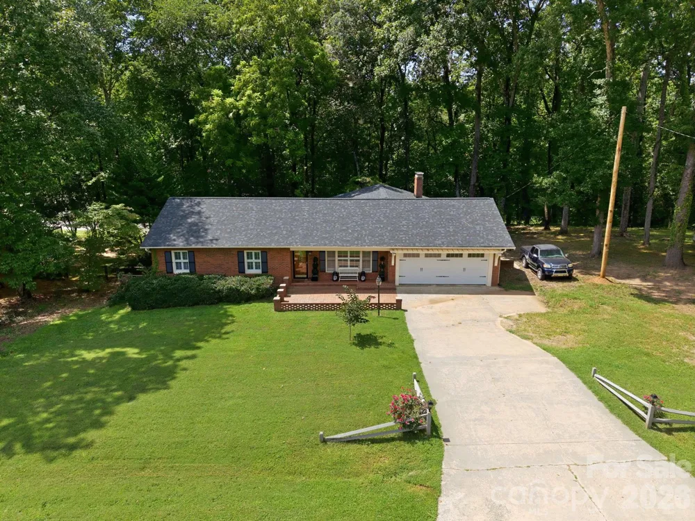 305 Heritage Circle Statesville, NC 28625