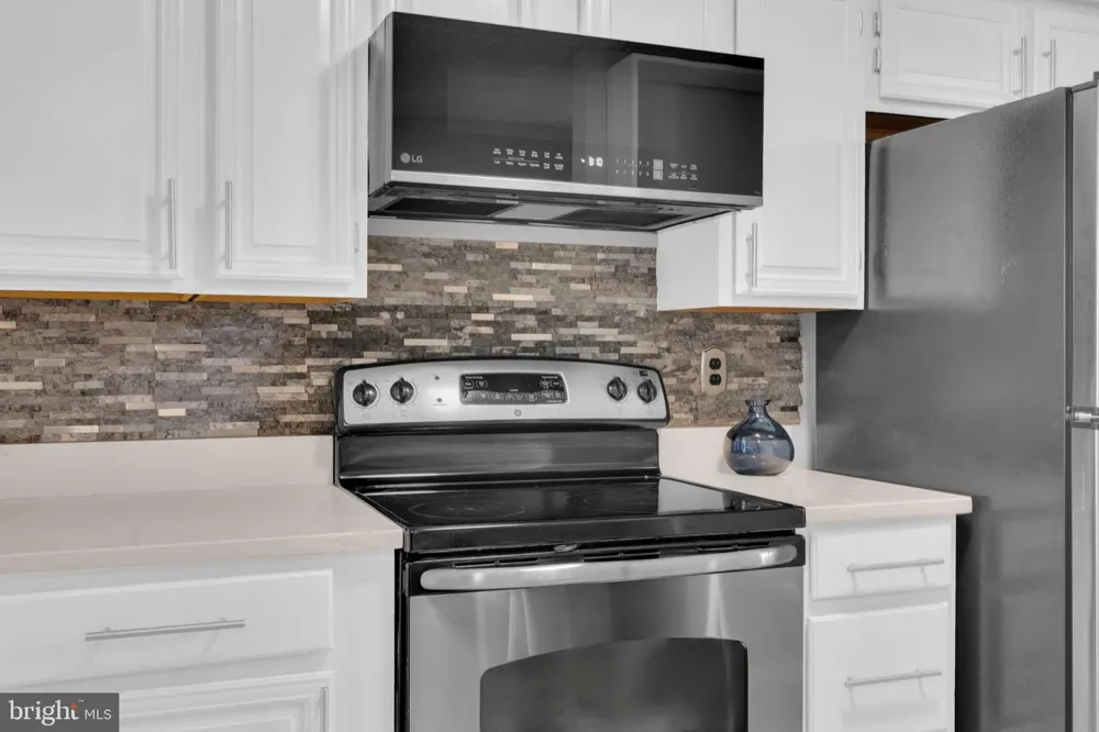 8544 BLUE ROCK LANE Lorton, VA 22079