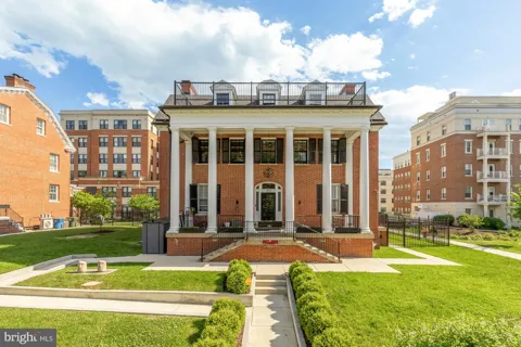 1000 BUTTERNUT STREET NW #PH
