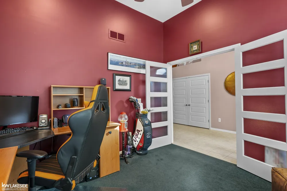 21225 Parkstone Drive Macomb Township, MI 48044