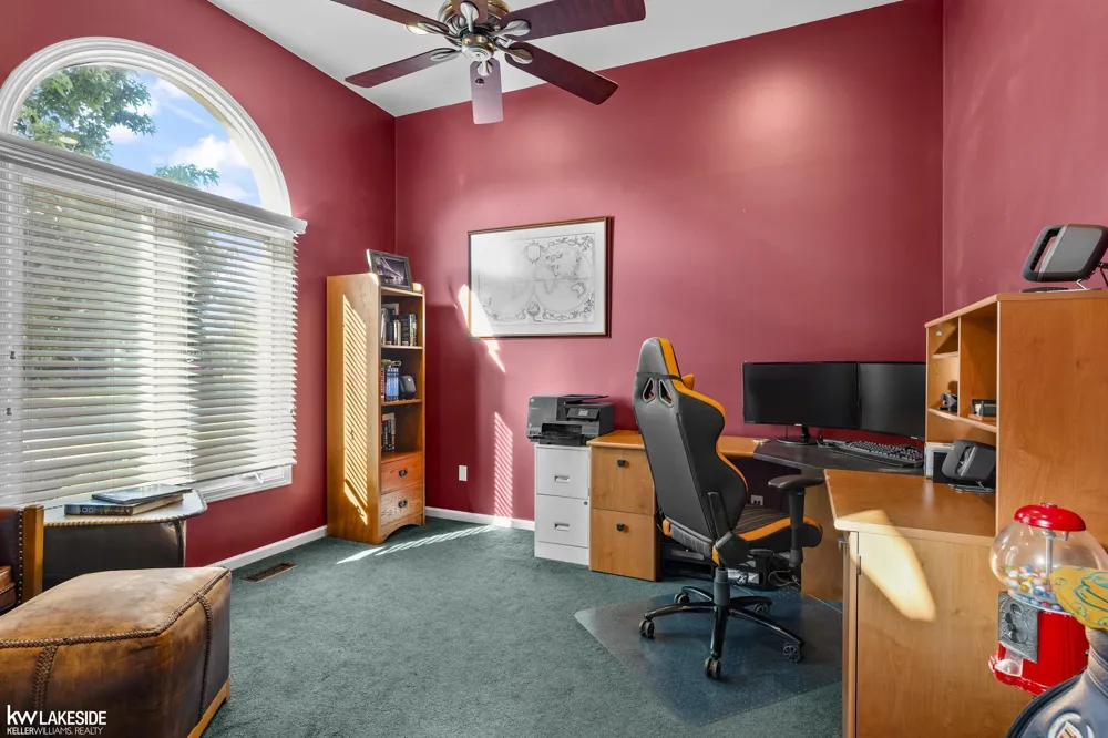 21225 Parkstone Drive Macomb Township, MI 48044