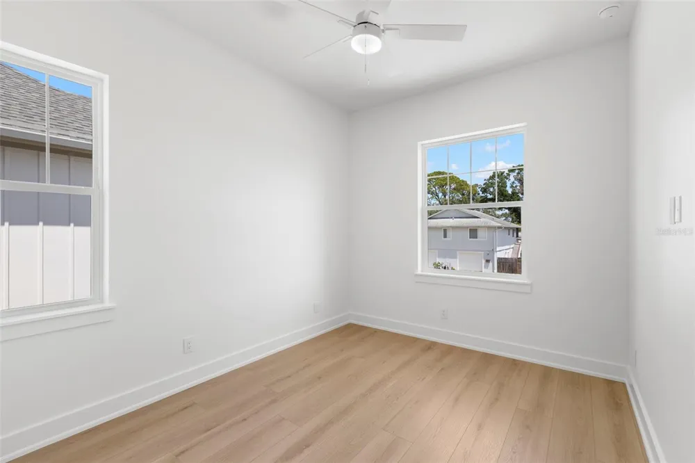1868 MISSISSIPPI AVENUE NE St Petersburg, FL 33703