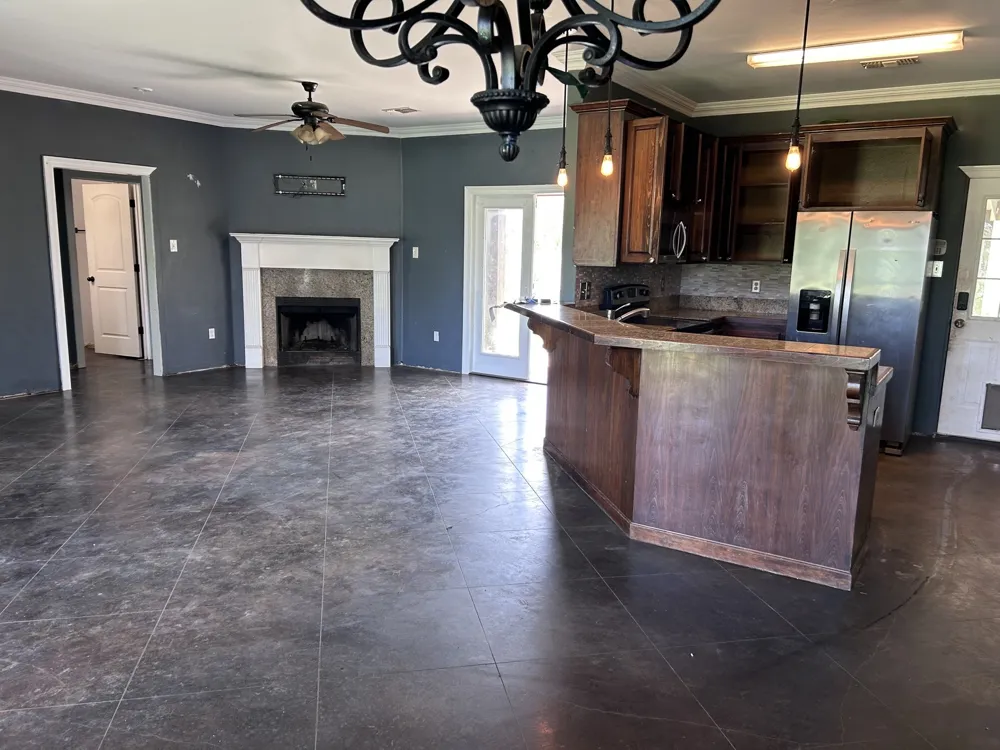 107 Clayton Lane Alexandria, LA 71303