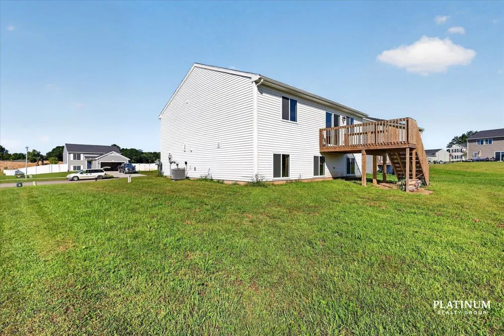 217 Vansen Drive Kent City, MI 49330