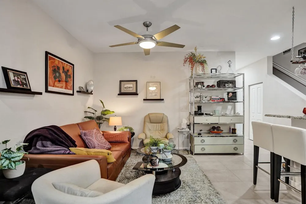 612 SW 3RD AVENUE Pompano Beach, FL 33060