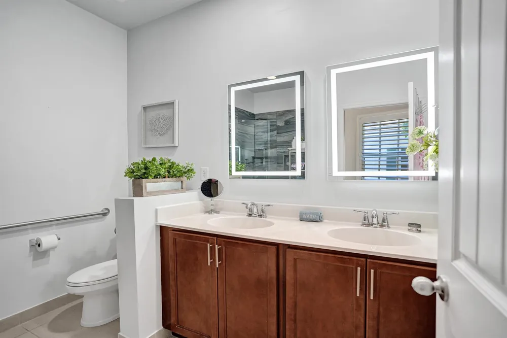 612 SW 3RD AVENUE Pompano Beach, FL 33060