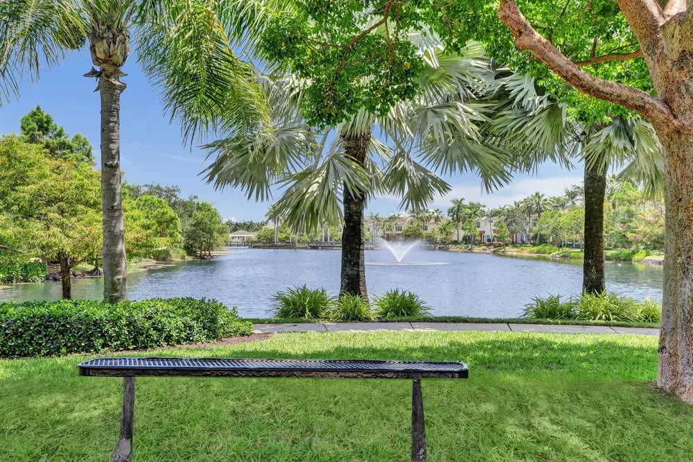 612 SW 3RD AVENUE Pompano Beach, FL 33060