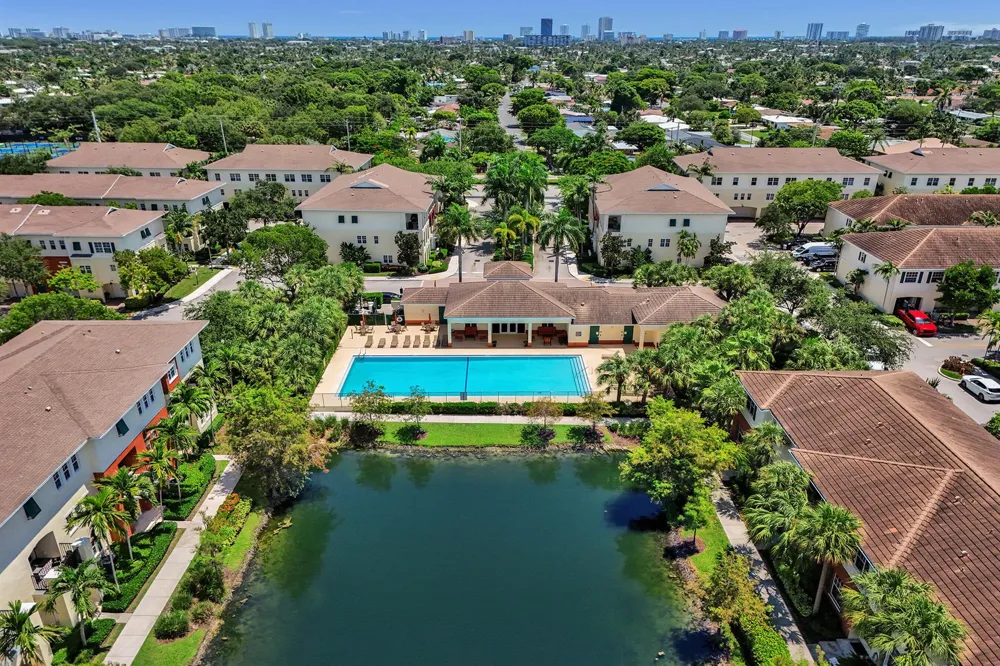 612 SW 3RD AVENUE Pompano Beach, FL 33060