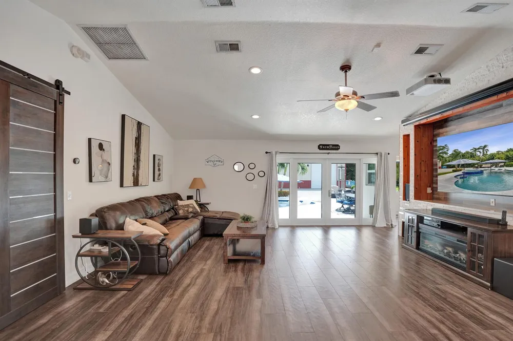 6146 NW 66TH AVENUE Parkland, FL 33067