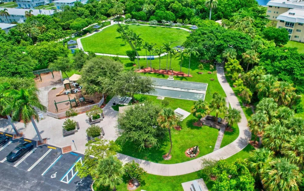 21 COLONIAL CLUB DRIVE #303 Boynton Beach, FL 33435