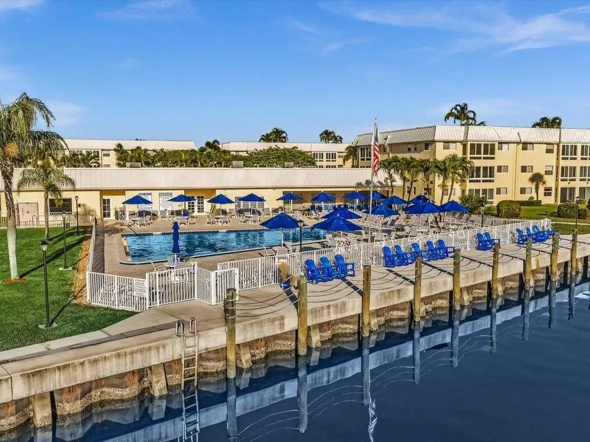 21 COLONIAL CLUB DRIVE #303 Boynton Beach, FL 33435
