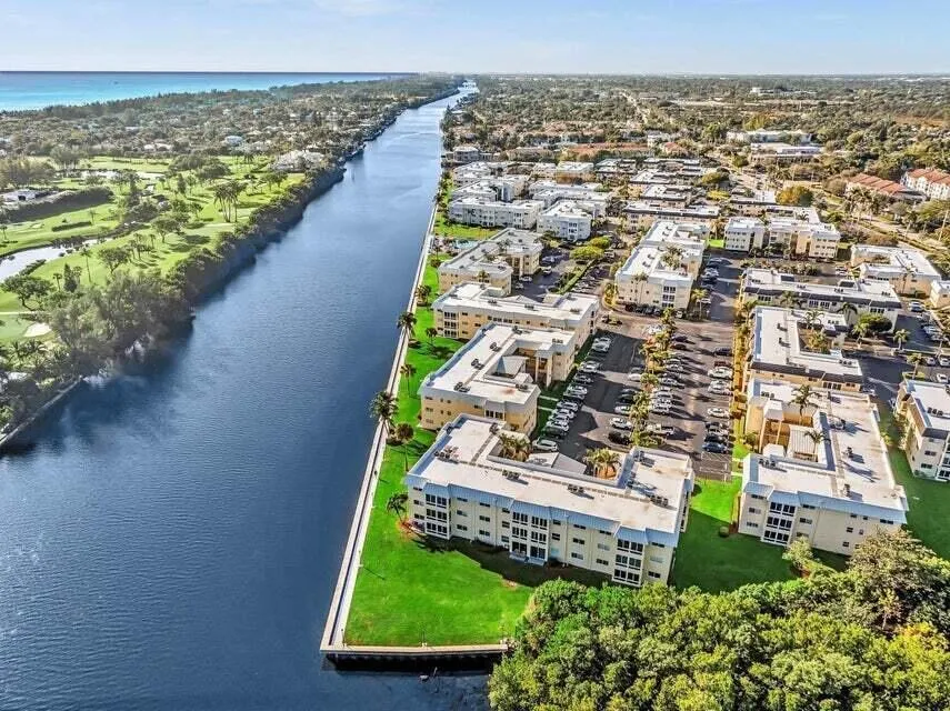 21 COLONIAL CLUB DRIVE #303 Boynton Beach, FL 33435