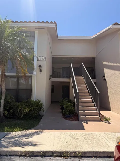 1440 LAKE CRYSTAL DRIVE #H