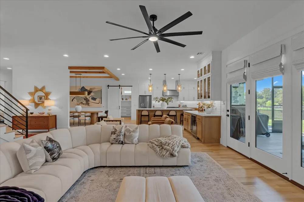 12910 S 28th Place Bixby, OK 74008