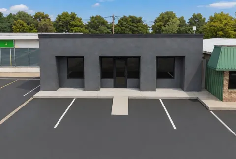 1020 W Main
