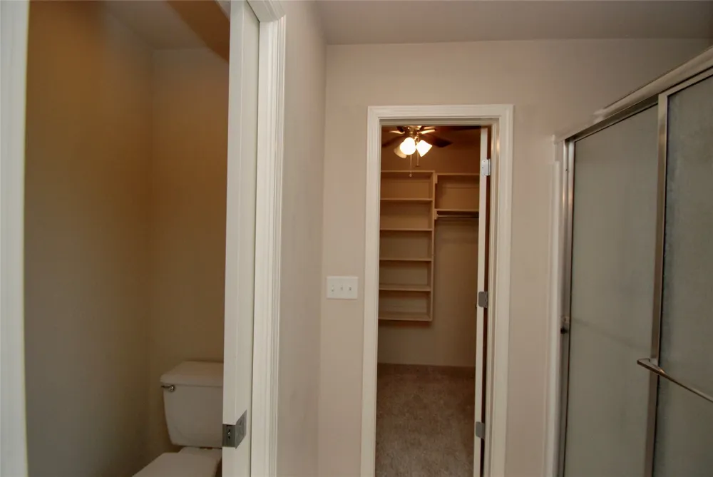 4944 S 204 AVENUE E Broken Arrow, OK 74014