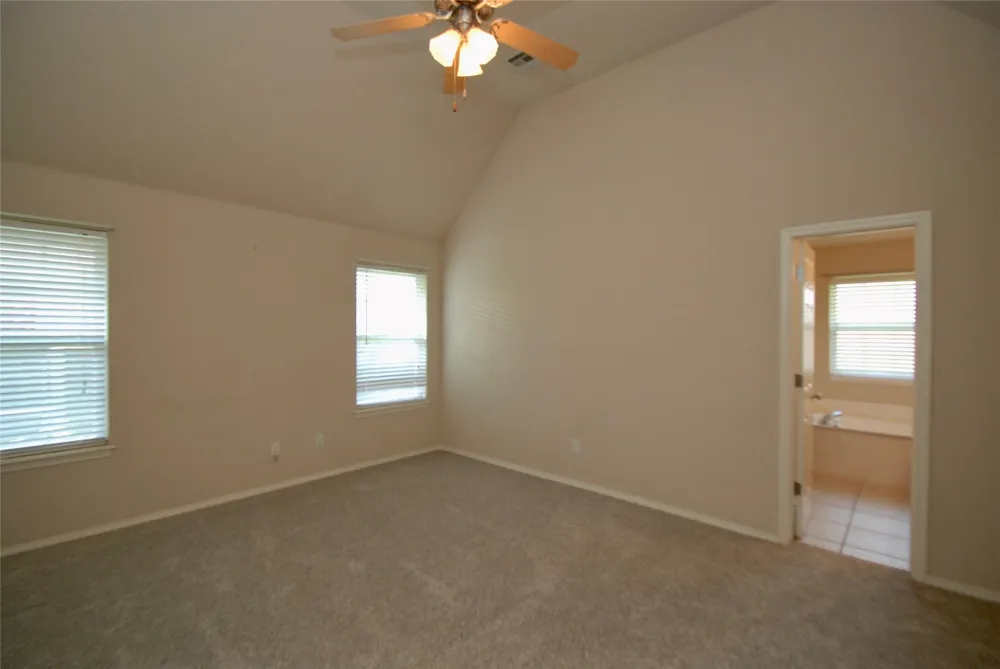 4944 S 204 AVENUE E Broken Arrow, OK 74014